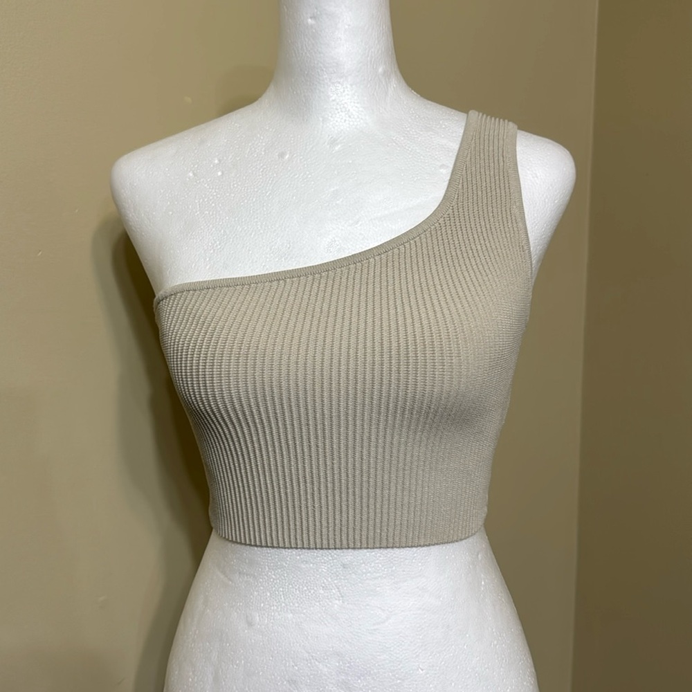 Aritzia top